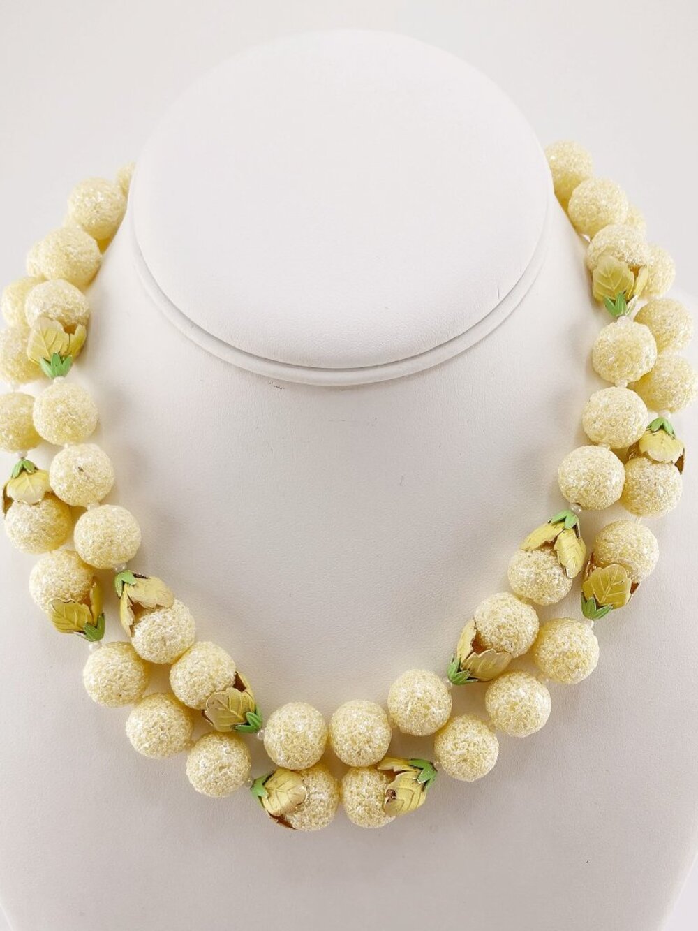 VINTAGE Pale yellow textured plastic rounded beaded double-strand necklace 1950s